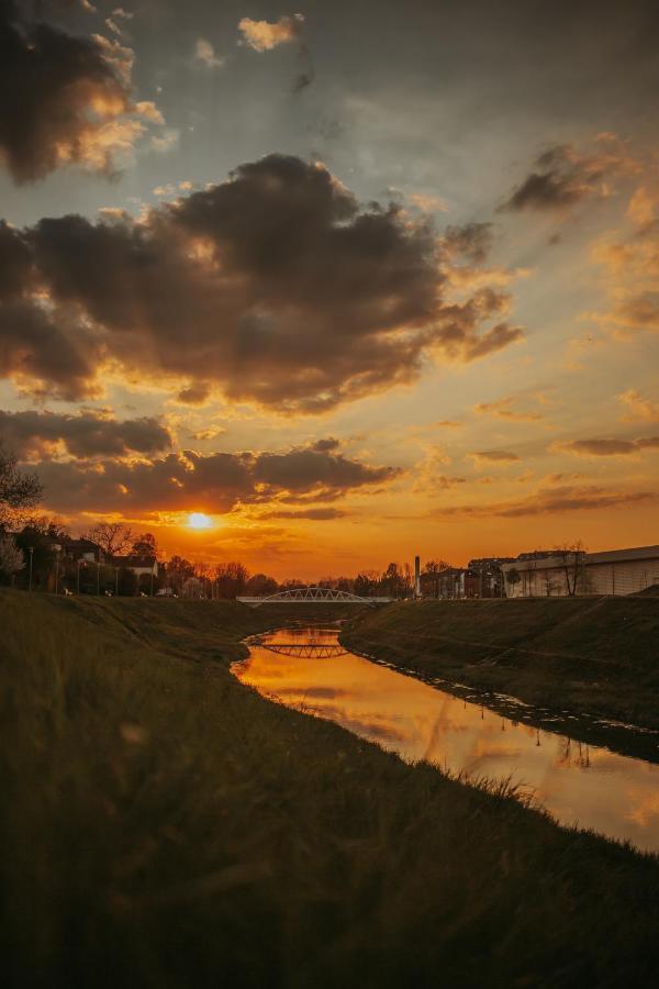 Apartman Stari Toranj Вуковар Екстериор снимка